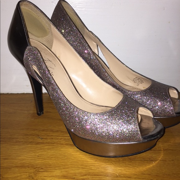 Marc Fisher High Heels - Picture 2 of 6